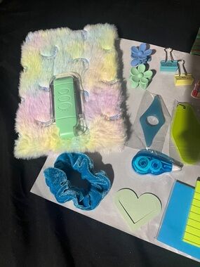 Green and Blue Stationary Set